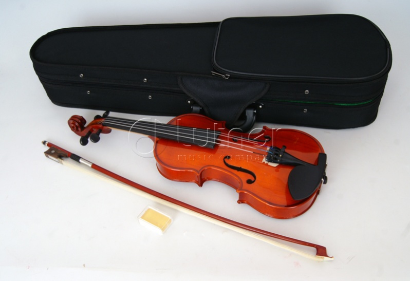 Carayа MV-003 Скрипка 1/2 с футляром и смычком